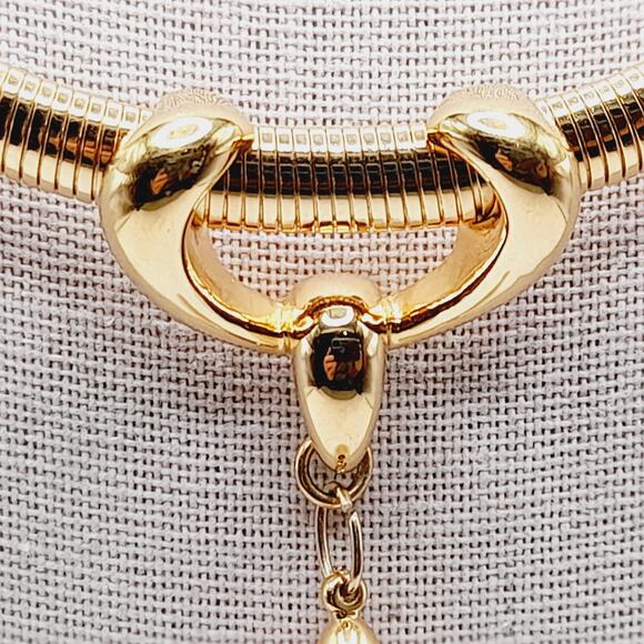 MONET Vintage Gold Omega Chain Necklace Faux Pearl Pendant 19” Signed - Picture 5 of 12